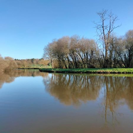Hébergement canal Val D'Oust Buitenkant foto